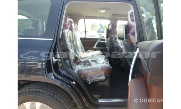 Buy Import 2019 Toyota Land Cruiser in Import - Dubai, Bandarban Buy Import 2019 Toyota Land Cruiser in Import - Dubai, Bandarban