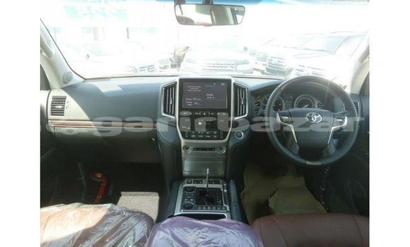 Buy Import 2019 Toyota Land Cruiser in Import - Dubai, Bandarban Buy Import 2019 Toyota Land Cruiser in Import - Dubai, Bandarban