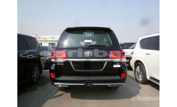 Buy Import 2017 Toyota Land Cruiser in Import - Dubai, Bandarban Buy Import 2017 Toyota Land Cruiser in Import - Dubai, Bandarban