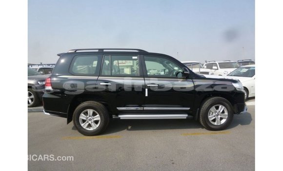 Buy Import 2017 Toyota Land Cruiser in Import - Dubai, Bandarban Buy Import 2017 Toyota Land Cruiser in Import - Dubai, Bandarban