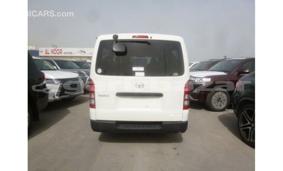 Buy Import 2011 Toyota Hiace in Import - Dubai, Bandarban Buy Import 2011 Toyota Hiace in Import - Dubai, Bandarban
