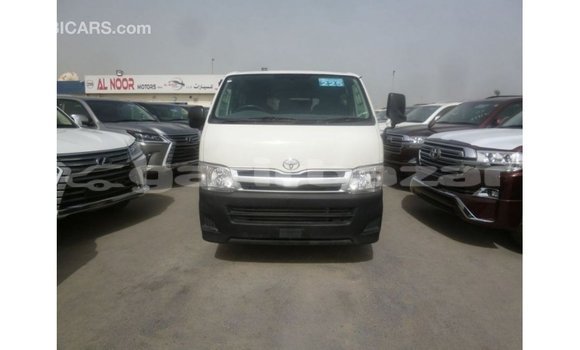Buy Import 2011 Toyota Hiace in Import - Dubai, Bandarban Buy Import 2011 Toyota Hiace in Import - Dubai, Bandarban