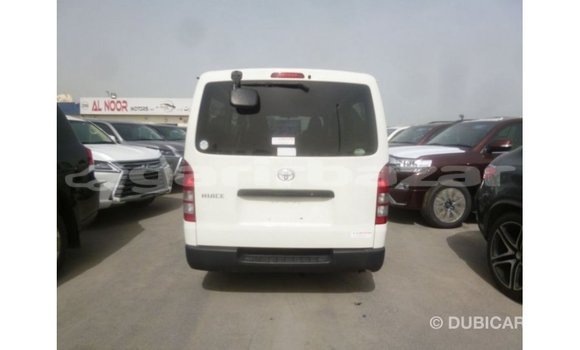 কেনা আমদানি Toyota Hiace White গাড়ী মধ্যে ইম্পোর্ট - দুবাই মধ্যে Bandarban কেনা আমদানি Toyota Hiace White গাড়ী মধ্যে ইম্পোর্ট - দুবাই মধ্যে Bandarban