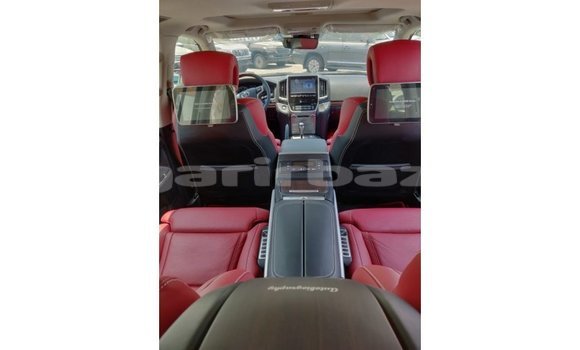 Buy Import 2019 Toyota Land Cruiser in Import - Dubai, Bandarban Buy Import 2019 Toyota Land Cruiser in Import - Dubai, Bandarban