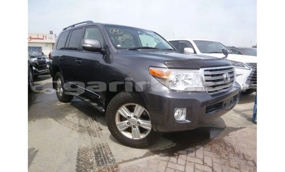 Buy Import 2014 Toyota Land Cruiser in Import - Dubai, Bandarban Buy Import 2014 Toyota Land Cruiser in Import - Dubai, Bandarban