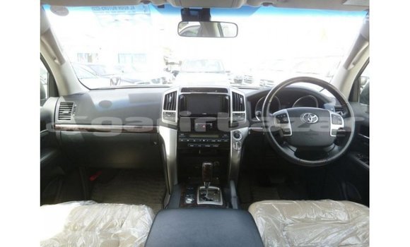 Buy Import 2014 Toyota Land Cruiser in Import - Dubai, Bandarban Buy Import 2014 Toyota Land Cruiser in Import - Dubai, Bandarban