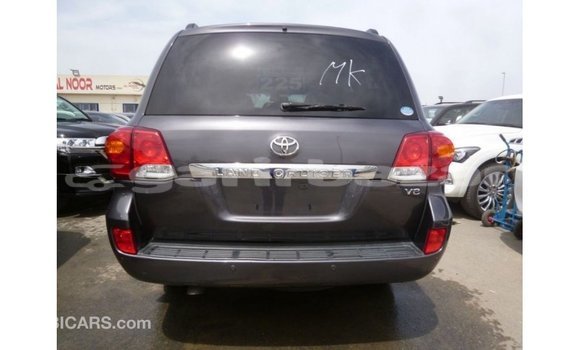 Buy Import 2014 Toyota Land Cruiser in Import - Dubai, Bandarban Buy Import 2014 Toyota Land Cruiser in Import - Dubai, Bandarban