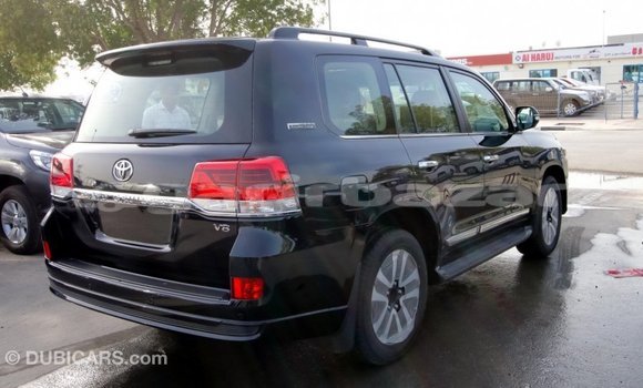 Buy Import 2019 Toyota Land Cruiser in Import - Dubai, Bandarban Buy Import 2019 Toyota Land Cruiser in Import - Dubai, Bandarban