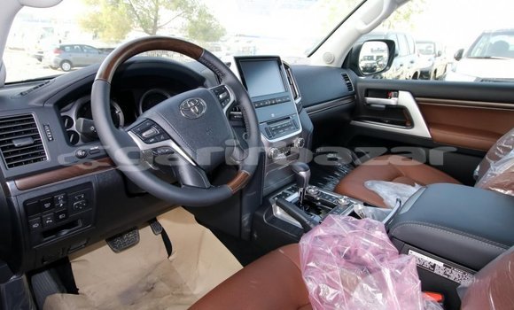 Buy Import 2019 Toyota Land Cruiser in Import - Dubai, Bandarban Buy Import 2019 Toyota Land Cruiser in Import - Dubai, Bandarban