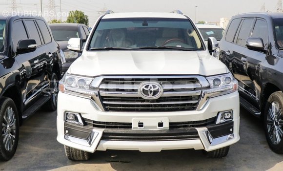 কেনা আমদানি Toyota Land Cruiser White গাড়ী মধ্যে ইম্পোর্ট - দুবাই মধ্যে Bandarban কেনা আমদানি Toyota Land Cruiser White গাড়ী মধ্যে ইম্পোর্ট - দুবাই মধ্যে Bandarban