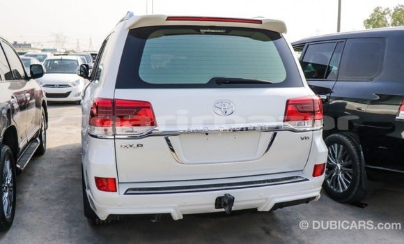 কেনা আমদানি Toyota Land Cruiser White গাড়ী মধ্যে ইম্পোর্ট - দুবাই মধ্যে Bandarban কেনা আমদানি Toyota Land Cruiser White গাড়ী মধ্যে ইম্পোর্ট - দুবাই মধ্যে Bandarban