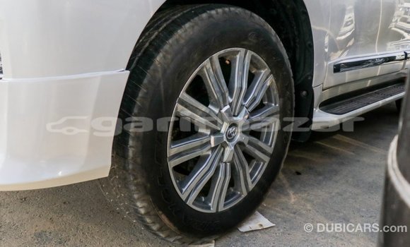 কেনা আমদানি Toyota Land Cruiser White গাড়ী মধ্যে ইম্পোর্ট - দুবাই মধ্যে Bandarban কেনা আমদানি Toyota Land Cruiser White গাড়ী মধ্যে ইম্পোর্ট - দুবাই মধ্যে Bandarban