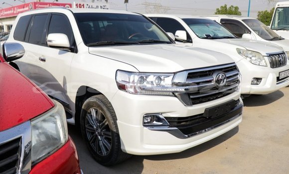 কেনা আমদানি Toyota Land Cruiser White গাড়ী মধ্যে ইম্পোর্ট - দুবাই মধ্যে Bandarban কেনা আমদানি Toyota Land Cruiser White গাড়ী মধ্যে ইম্পোর্ট - দুবাই মধ্যে Bandarban