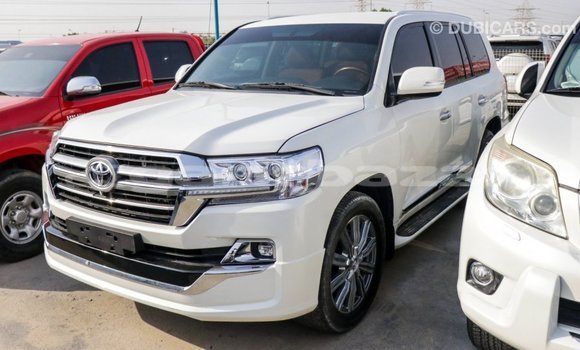 কেনা আমদানি Toyota Land Cruiser White গাড়ী মধ্যে ইম্পোর্ট - দুবাই মধ্যে Bandarban কেনা আমদানি Toyota Land Cruiser White গাড়ী মধ্যে ইম্পোর্ট - দুবাই মধ্যে Bandarban