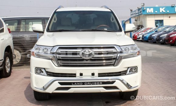 কেনা আমদানি Toyota Land Cruiser White গাড়ী মধ্যে ইম্পোর্ট - দুবাই মধ্যে Bandarban কেনা আমদানি Toyota Land Cruiser White গাড়ী মধ্যে ইম্পোর্ট - দুবাই মধ্যে Bandarban