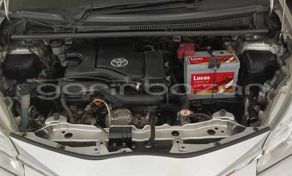 Buy Used 2017 Toyota Vitz in Rangpur, Rangpur Buy Used 2017 Toyota Vitz in Rangpur, Rangpur