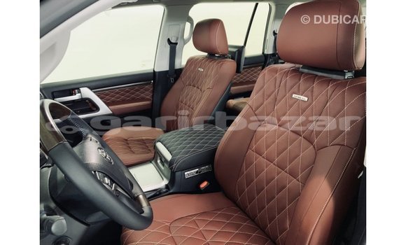 Buy Import 2019 Toyota Land Cruiser in Import - Dubai, Bandarban Buy Import 2019 Toyota Land Cruiser in Import - Dubai, Bandarban