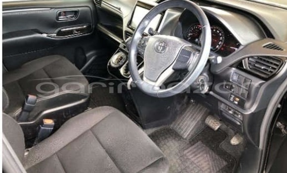 Buy Used 2023 Toyota Esquire in Bagerhat, Khulna Buy Used 2023 Toyota Esquire in Bagerhat, Khulna