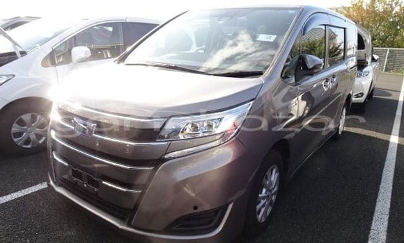 Buy Used 2020 Toyota Noah in Bajitpur, Kishorganj Buy Used 2020 Toyota Noah in Bajitpur, Kishorganj