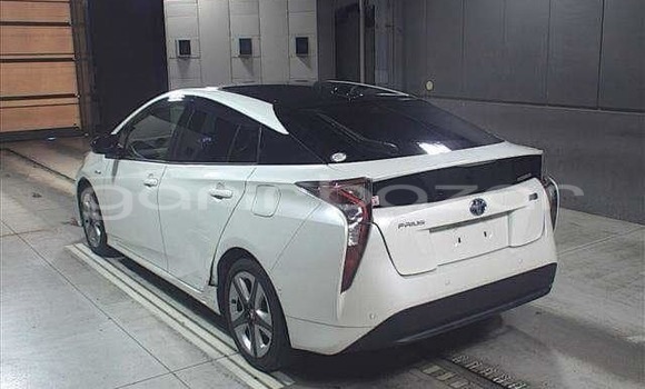 Buy Used 2021 Toyota prius in Badarganj, Rangpur Buy Used 2021 Toyota prius in Badarganj, Rangpur