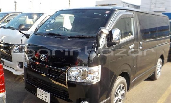 Buy Used 2021 Toyota Hiace in Bajitpur, Kishorganj Buy Used 2021 Toyota Hiace in Bajitpur, Kishorganj