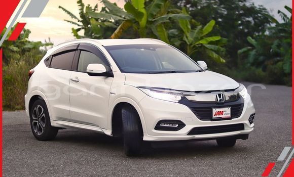 Buy Used 2022 Honda Vezel in Badarganj, Rangpur Buy Used 2022 Honda Vezel in Badarganj, Rangpur