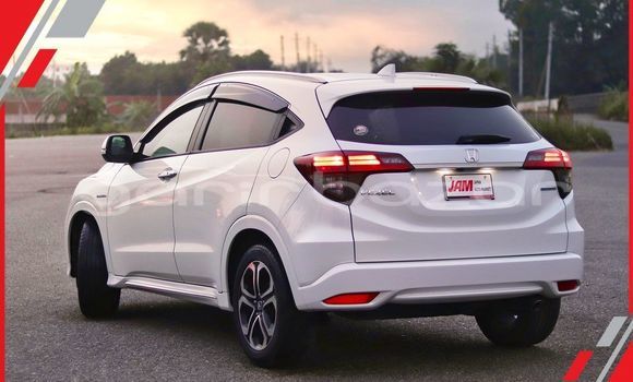 Buy Used 2022 Honda Vezel in Badarganj, Rangpur Buy Used 2022 Honda Vezel in Badarganj, Rangpur