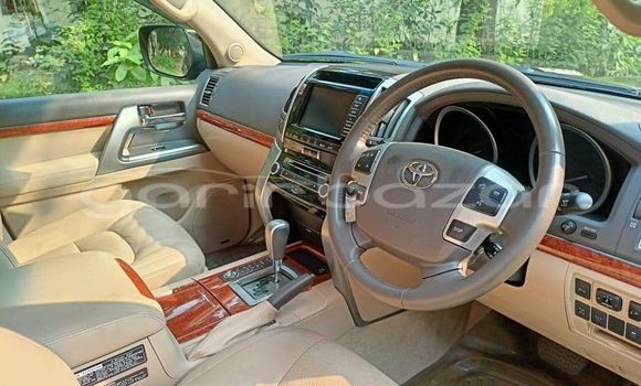 Buy Used 2021 Toyota Land Cruiser in Bagerhat, Khulna Buy Used 2021 Toyota Land Cruiser in Bagerhat, Khulna