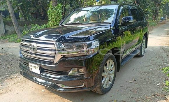 Buy Used 2021 Toyota Land Cruiser in Bagerhat, Khulna Buy Used 2021 Toyota Land Cruiser in Bagerhat, Khulna