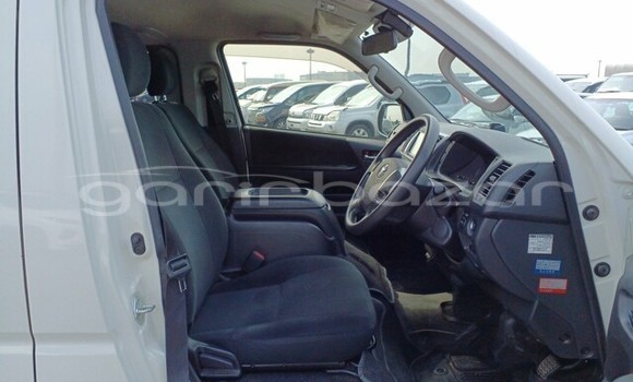 Buy Import 2019 Toyota hiace super-gl in Dhaka, Dhaka Buy Import 2019 Toyota hiace super-gl in Dhaka, Dhaka