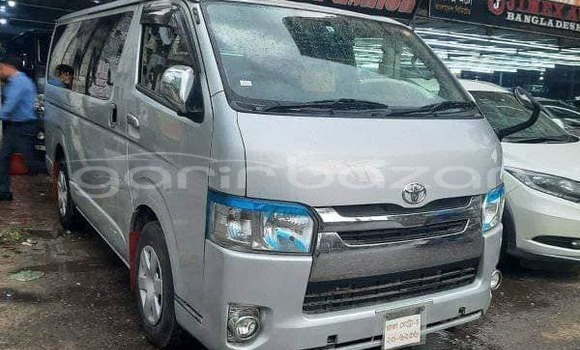 Buy Used 2020 Toyota Hiace in Bagerhat, Khulna Buy Used 2020 Toyota Hiace in Bagerhat, Khulna
