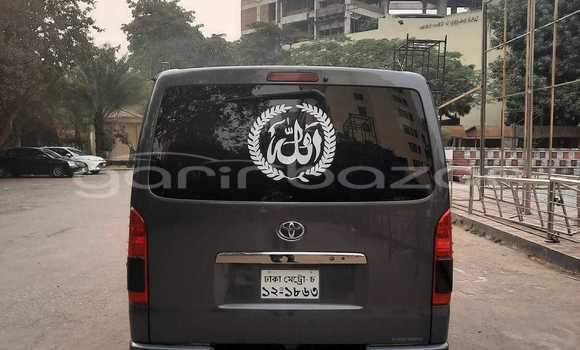 Buy Used 2019 Toyota Hiace in Baniachang, Habiganj Buy Used 2019 Toyota Hiace in Baniachang, Habiganj