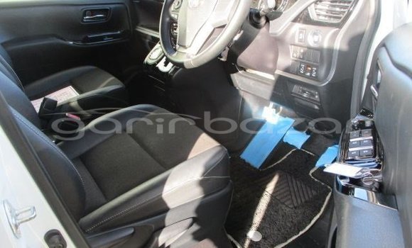 Buy Used 2022 Toyota Noah in Badarganj, Rangpur Buy Used 2022 Toyota Noah in Badarganj, Rangpur