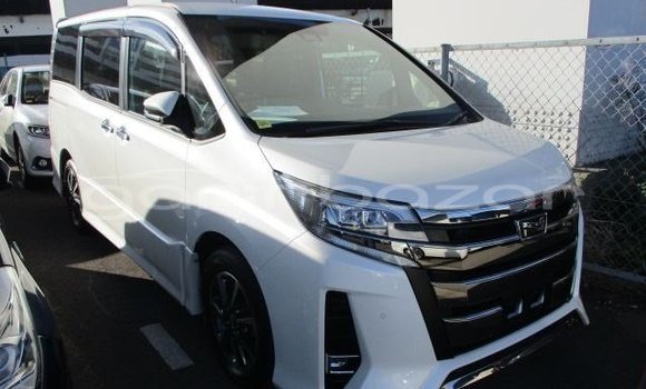 Buy Used 2022 Toyota Noah in Badarganj, Rangpur Buy Used 2022 Toyota Noah in Badarganj, Rangpur