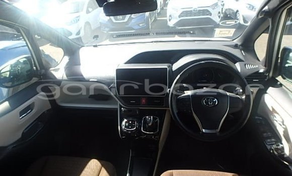Buy Used 2022 Toyota noah s in Bagerhat, Khulna Buy Used 2022 Toyota noah s in Bagerhat, Khulna