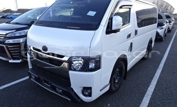 Buy Used 2019 Toyota Hiace in Bajitpur, Kishorganj Buy Used 2019 Toyota Hiace in Bajitpur, Kishorganj