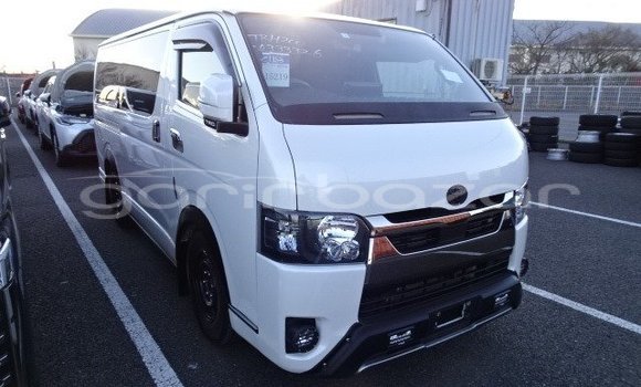 Buy Used 2019 Toyota Hiace in Bajitpur, Kishorganj Buy Used 2019 Toyota Hiace in Bajitpur, Kishorganj