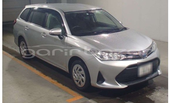 Buy Used 2020 Toyota Axio fielder in Bajitpur, Kishorganj