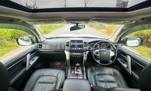 Buy Used 2021 Toyota Land Cruiser in Bagerhat, Khulna Buy Used 2021 Toyota Land Cruiser in Bagerhat, Khulna