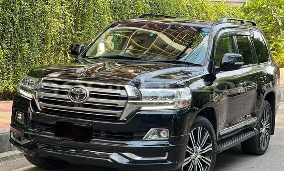 Buy Used 2020 Toyota Land Cruiser in Bagerhat, Khulna Buy Used 2020 Toyota Land Cruiser in Bagerhat, Khulna