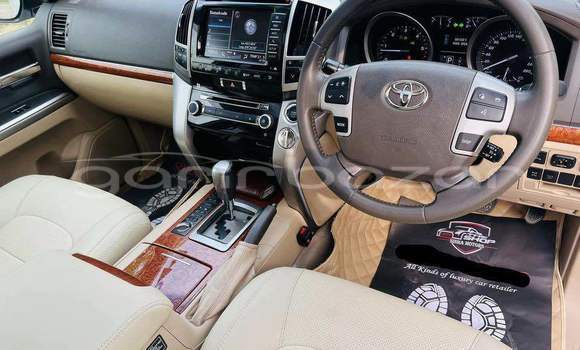 Buy Used 2020 Toyota Land Cruiser in Badarganj, Rangpur Buy Used 2020 Toyota Land Cruiser in Badarganj, Rangpur