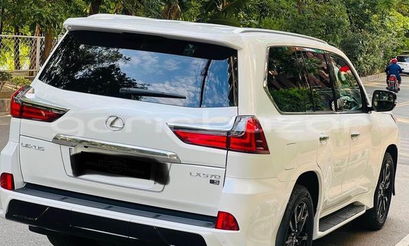 Buy Used 2022 Lexus lx 470 in Bajitpur, Kishorganj Buy Used 2022 Lexus lx 470 in Bajitpur, Kishorganj