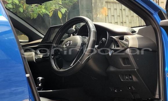 কেনা ব্যবহৃত Toyota CH-R Bronze গাড়ী মধ্যে ঢাকা মধ্যে Dhaka কেনা ব্যবহৃত Toyota CH-R Bronze গাড়ী মধ্যে ঢাকা মধ্যে Dhaka