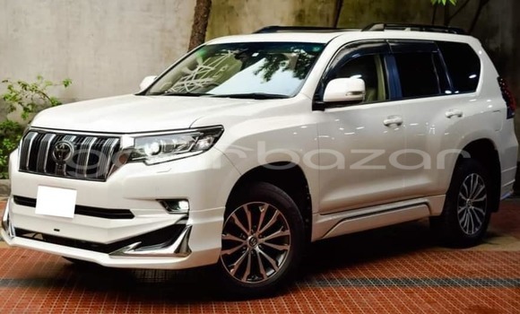 কেনা ব্যবহৃত Toyota land cruiser-prado White গাড়ী মধ্যে বাগেরহাট মধ্যে Khulna