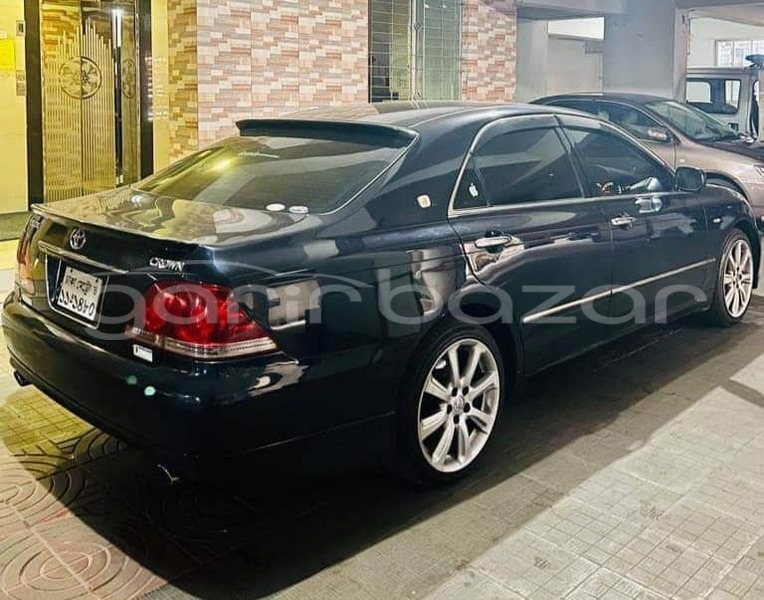 Big with watermark toyota crown rangpur badarganj 16052