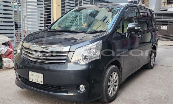 কেনা ব্যবহৃত Toyota X Noah Black গাড়ী মধ্যে বাগেরহাট মধ্যে Khulna কেনা ব্যবহৃত Toyota X Noah Black গাড়ী মধ্যে বাগেরহাট মধ্যে Khulna