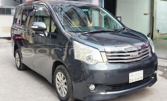 কেনা ব্যবহৃত Toyota X Noah Black গাড়ী মধ্যে বাগেরহাট মধ্যে Khulna কেনা ব্যবহৃত Toyota X Noah Black গাড়ী মধ্যে বাগেরহাট মধ্যে Khulna