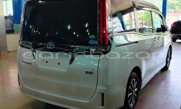 কেনা ব্যবহৃত Toyota Esquire White গাড়ী মধ্যে বদরগঞ্জ মধ্যে Rangpur কেনা ব্যবহৃত Toyota Esquire White গাড়ী মধ্যে বদরগঞ্জ মধ্যে Rangpur