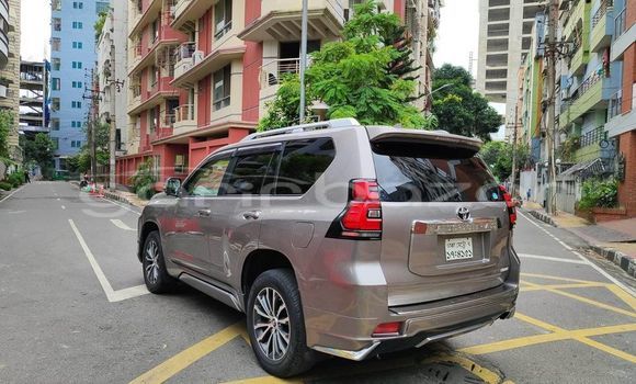 Buy Used 2021 Toyota land cruiser-prado in Badarganj, Rangpur Buy Used 2021 Toyota land cruiser-prado in Badarganj, Rangpur