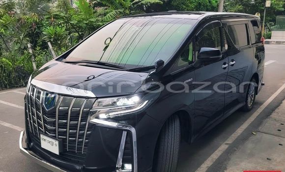 Buy Used 2021 Toyota Alphard in Badarganj, Rangpur Buy Used 2021 Toyota Alphard in Badarganj, Rangpur